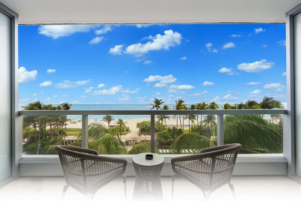 Fontainebleau Miami Beach Private Luxury Suites - photo 430