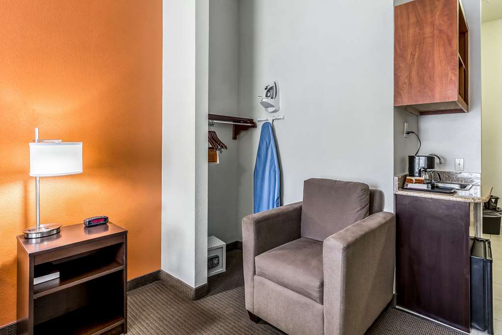Sleep Inn & Suites Stafford Sugarland - photo 11