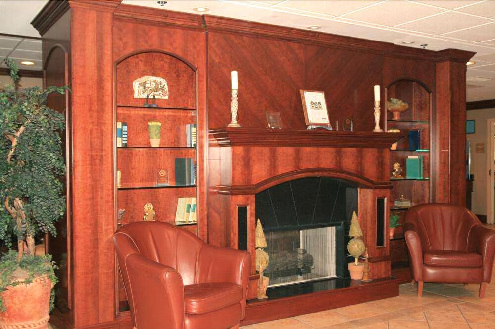 Hampton Inn Petersburg Ft. Lee - photo 3