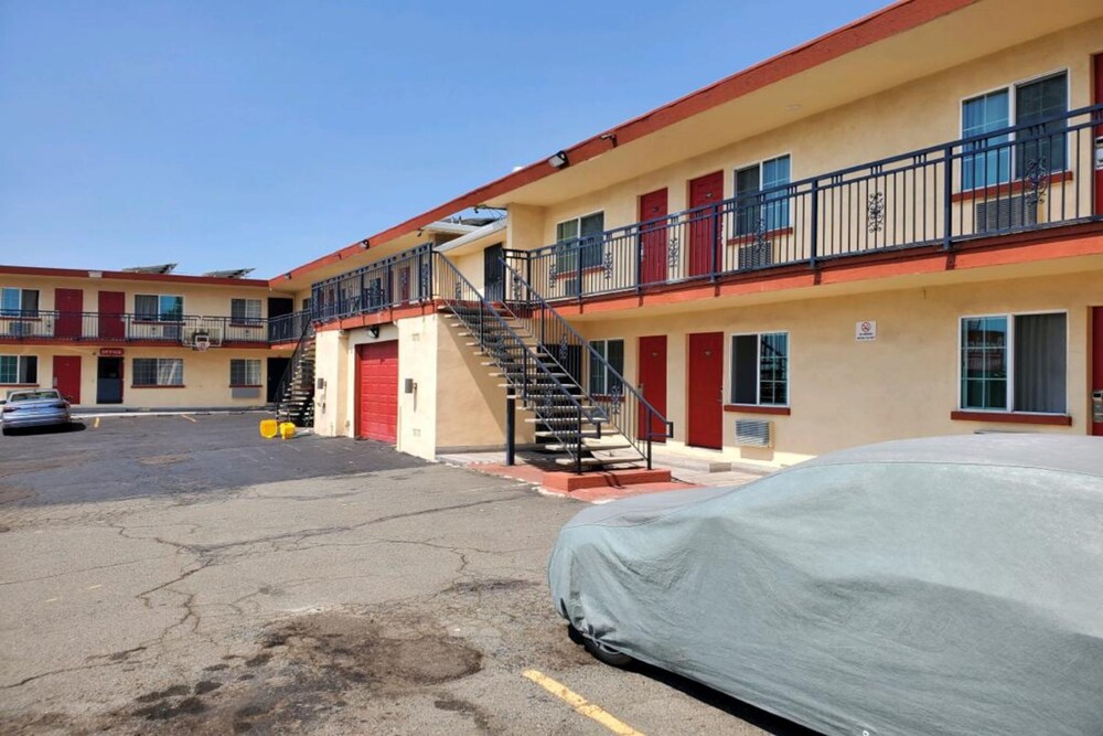 Premier Inn & Suites Listing Partner - photo 16