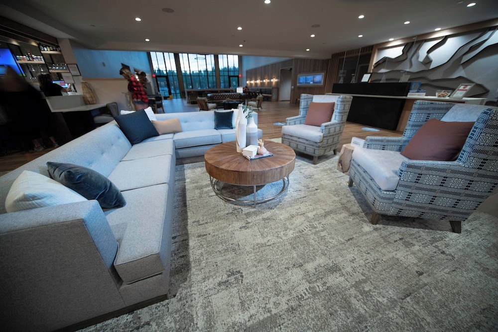 SpringHill Suites by Marriott Island Park Yellowstone - photo 7