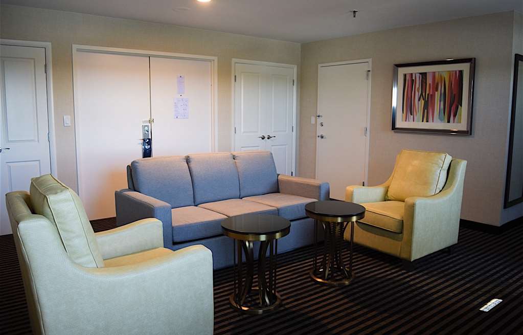 APA Hotel Woodbridge - photo 12