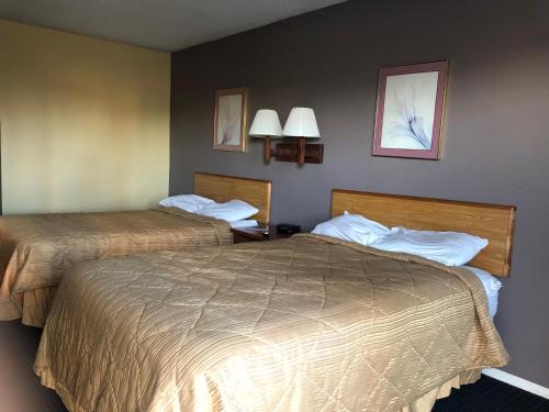 America's Best Inn - photo 41