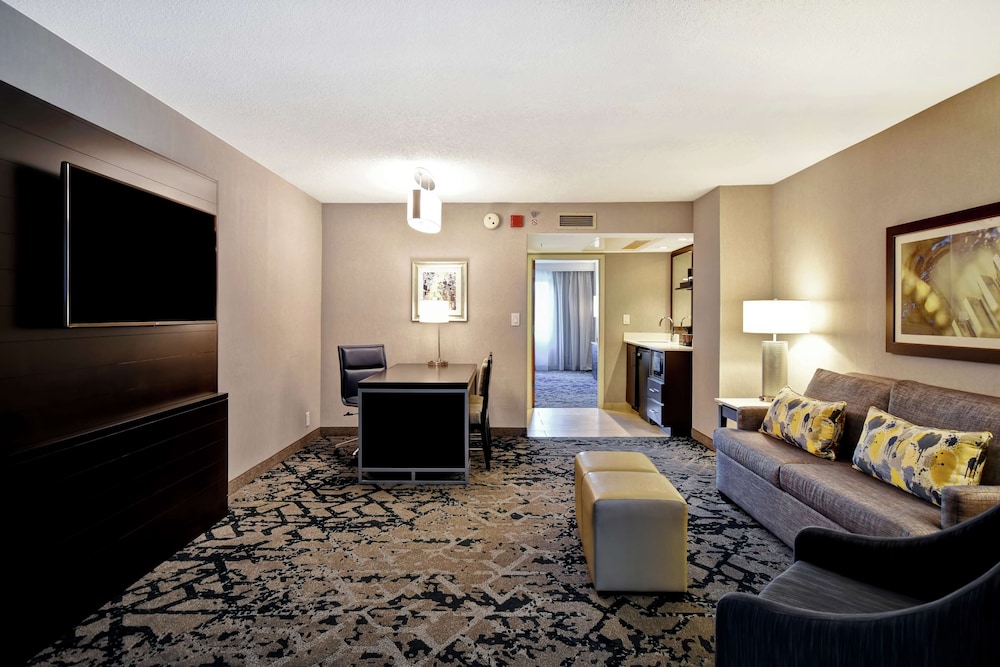 Embassy Suites by Hilton Raleigh Durham Research Triangle - photo 35