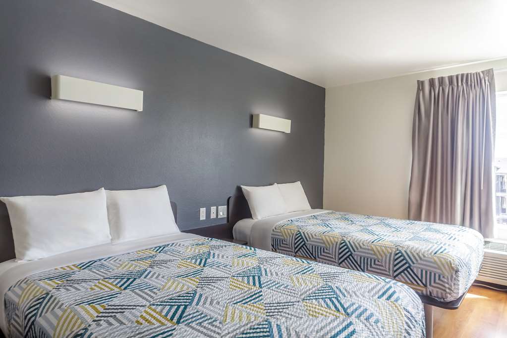 Motel 6 Laredo TX Airport - photo 22