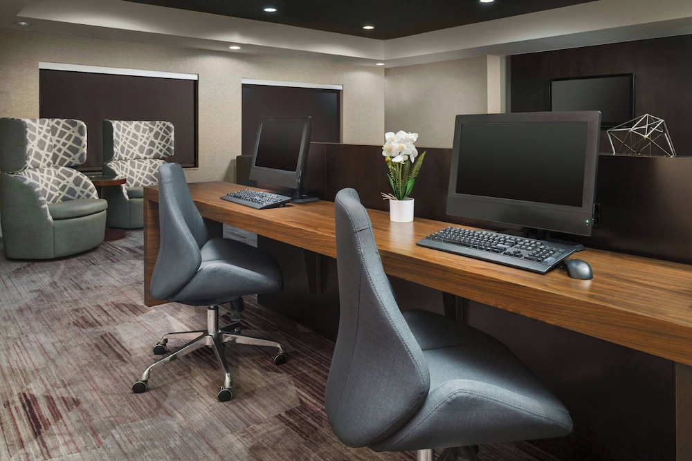 Courtyard by Marriott Chicago Bloomingdale - photo 19