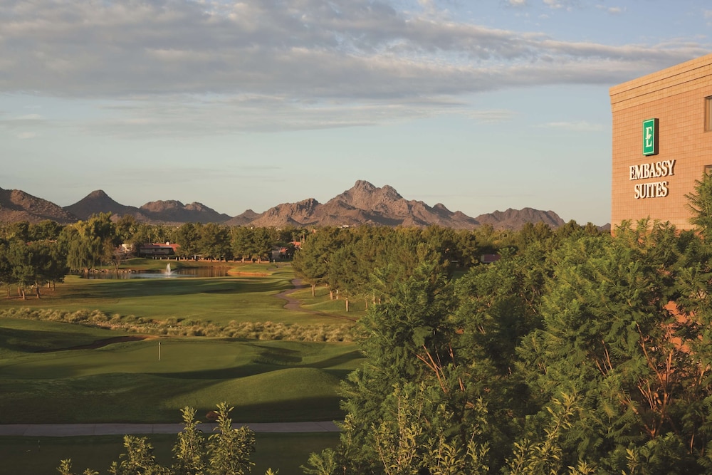 Embassy Suites by Hilton Phoenix Scottsdale - photo 42