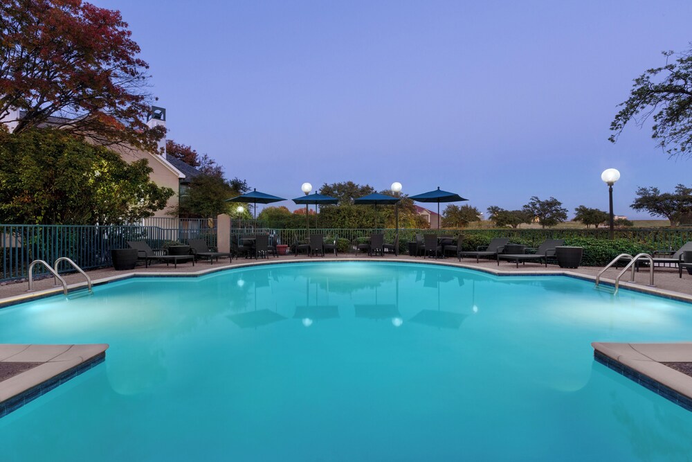 Addison Suites - photo 23