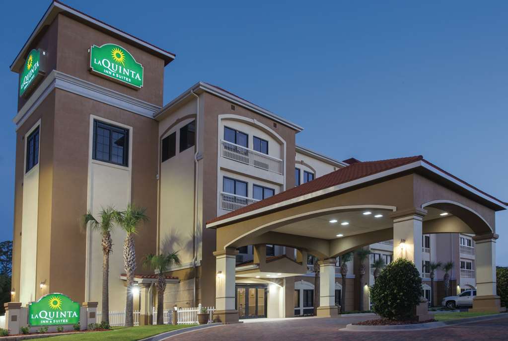 La Quinta Inn & Suites by Wyndham Fort Walton Beach - photo 5