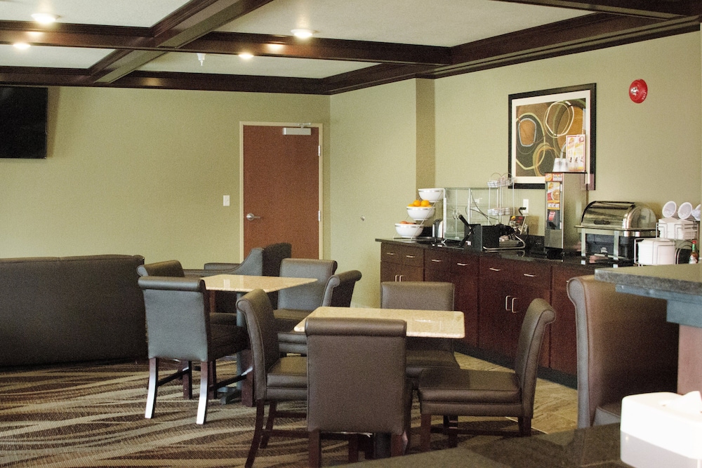 Cobblestone Inn & Suites Soda Springs - photo 35