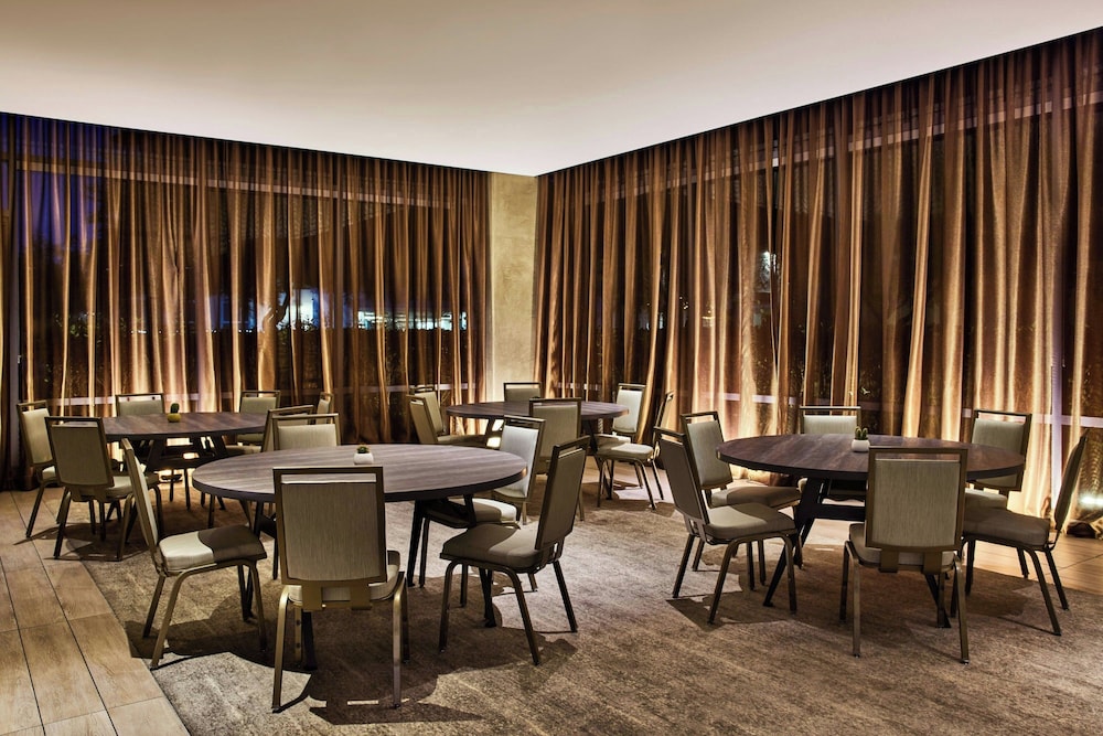AC Hotel Irvine - photo 14