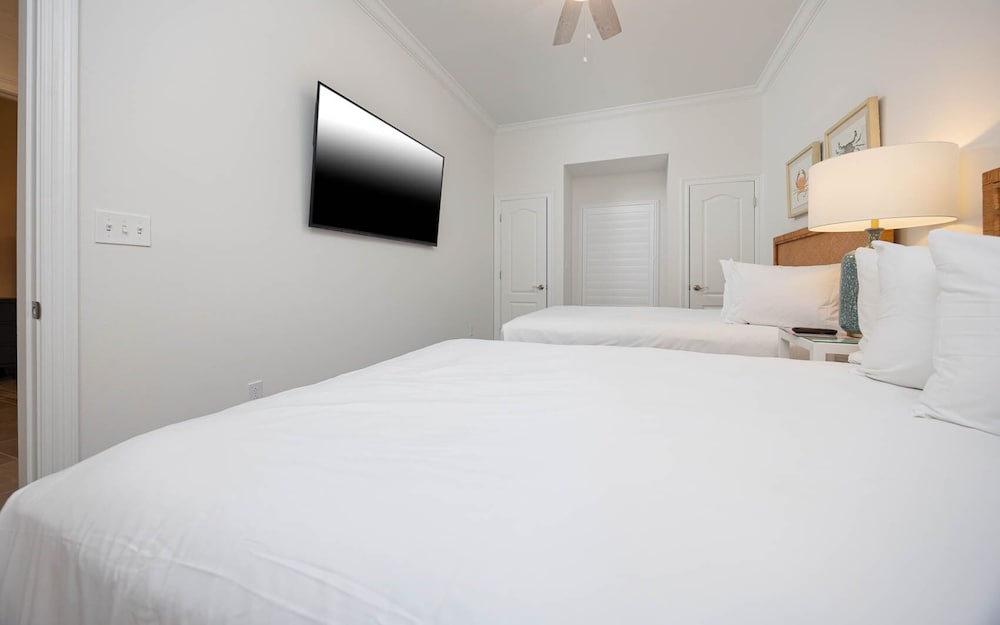 Phoenix Gulf Towers 1206 2 Bedroom Condo - photo 8