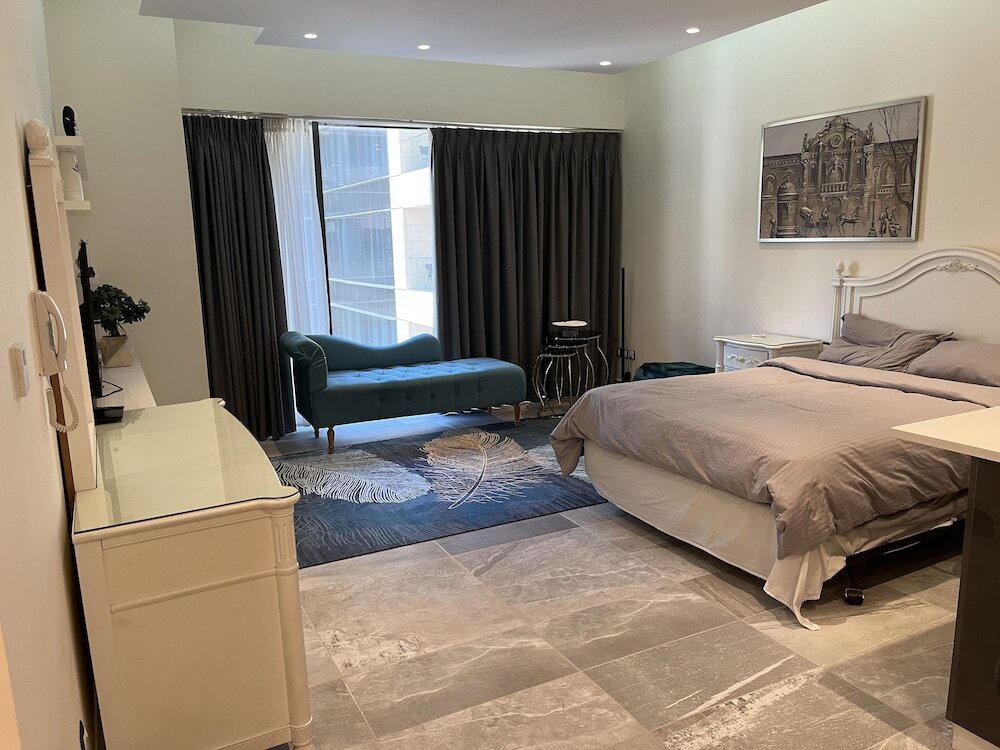Luxury Studio Damac Tower 1 Bedroom — hotel in Amman