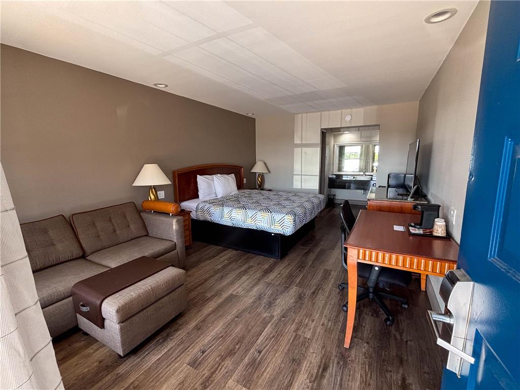 Spanish Trails Inn - photo 44