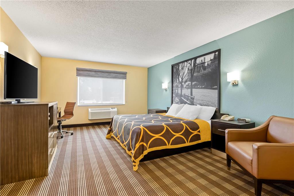 Super 8 by Wyndham Osseo WI - photo 18