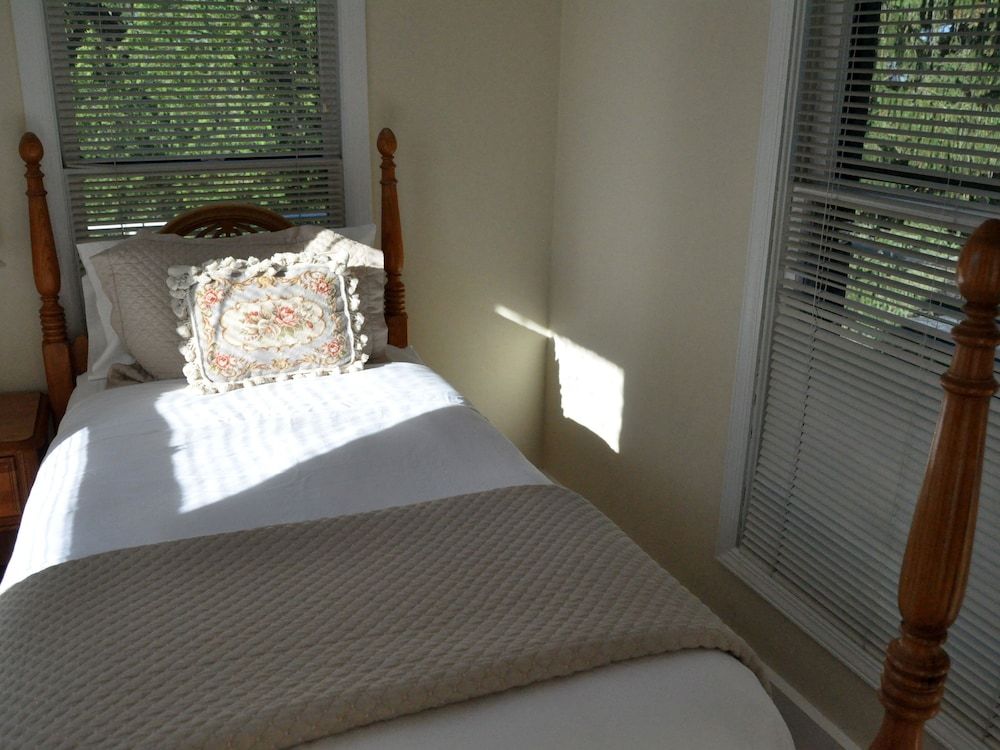 Anne's Washington Inn - photo 17