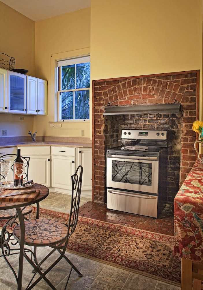 Printmaker's Inn - photo 31