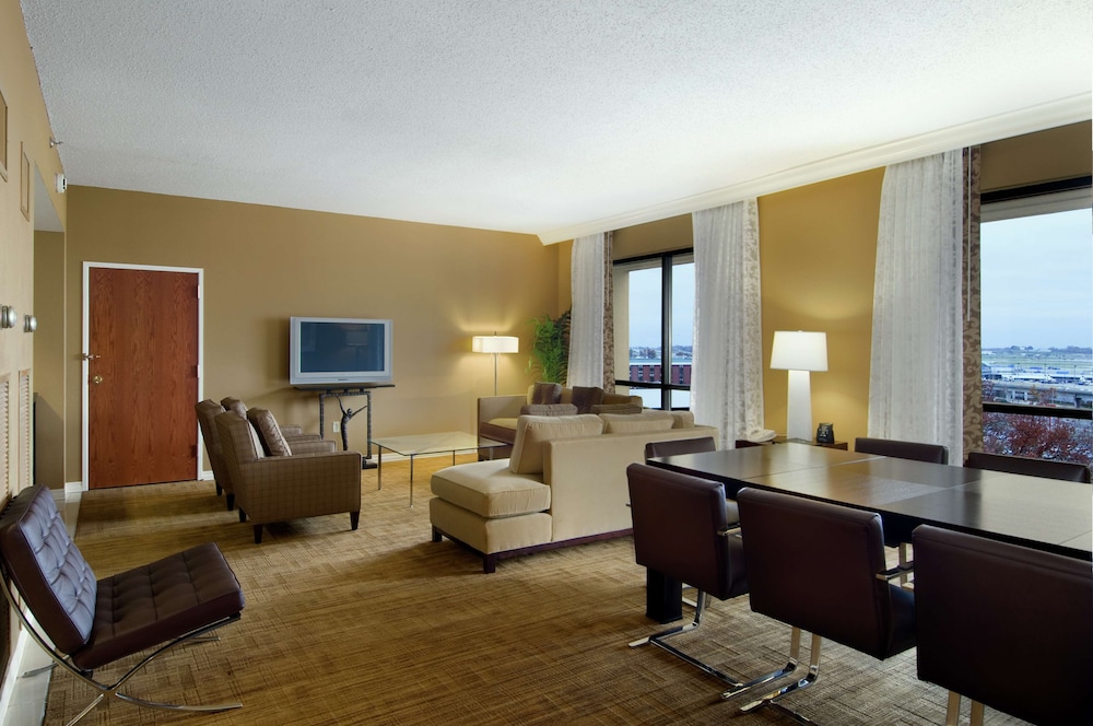 Hilton St. Louis Airport - photo 47