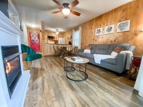 Beech Please Cozy Beech Mountain Stay - last minute hotel in Unknown City