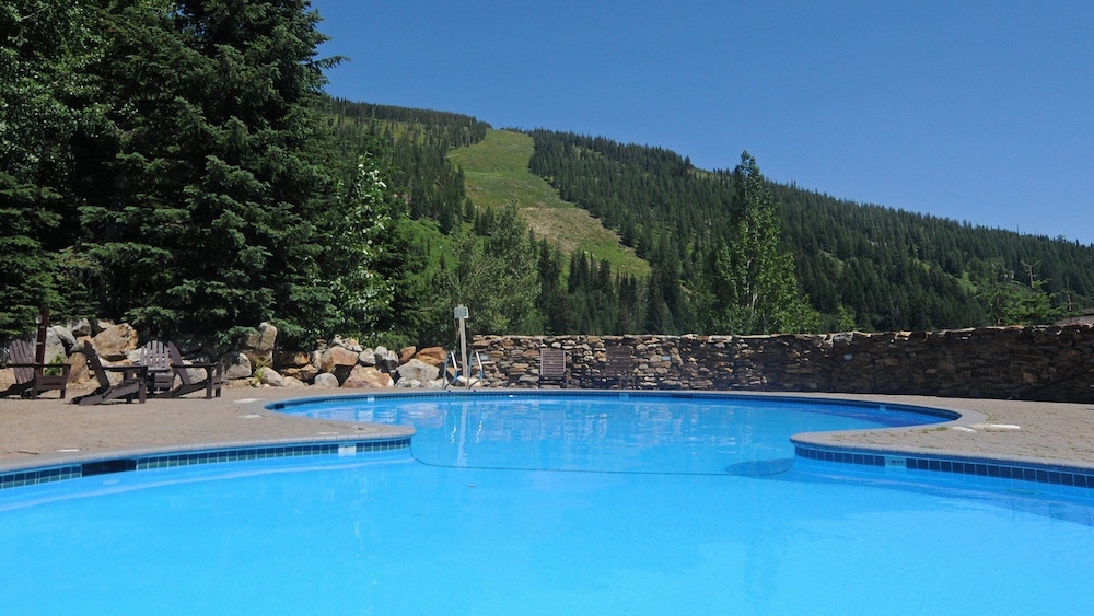 Schweitzer Mountain Resort Selkirk Lodge - photo 31
