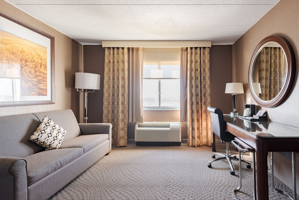 Wyndham Omaha West Dodge - photo 8