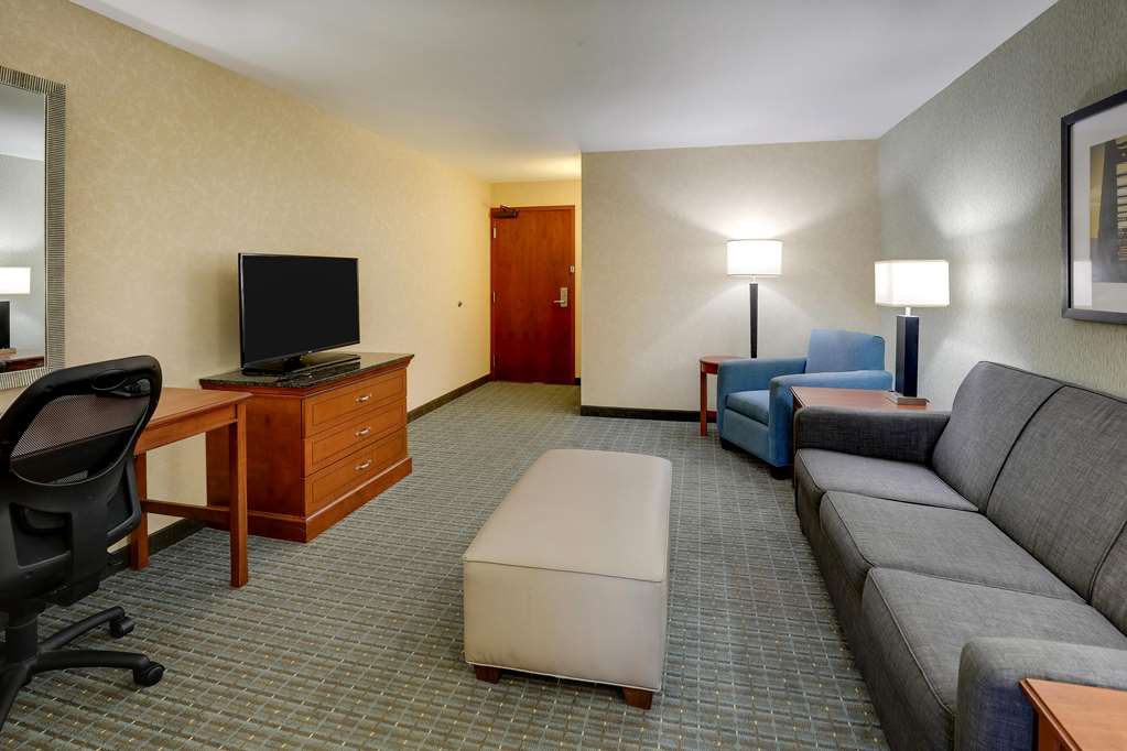 Drury Inn & Suites Grand Rapids - photo 21
