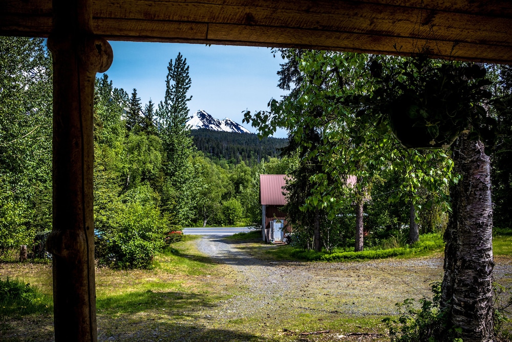 Midnight Sun Log Cabins - photo 74