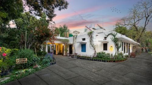Lutyens Bungalow — 4-Star Luxury Hotel in New Delhi, India