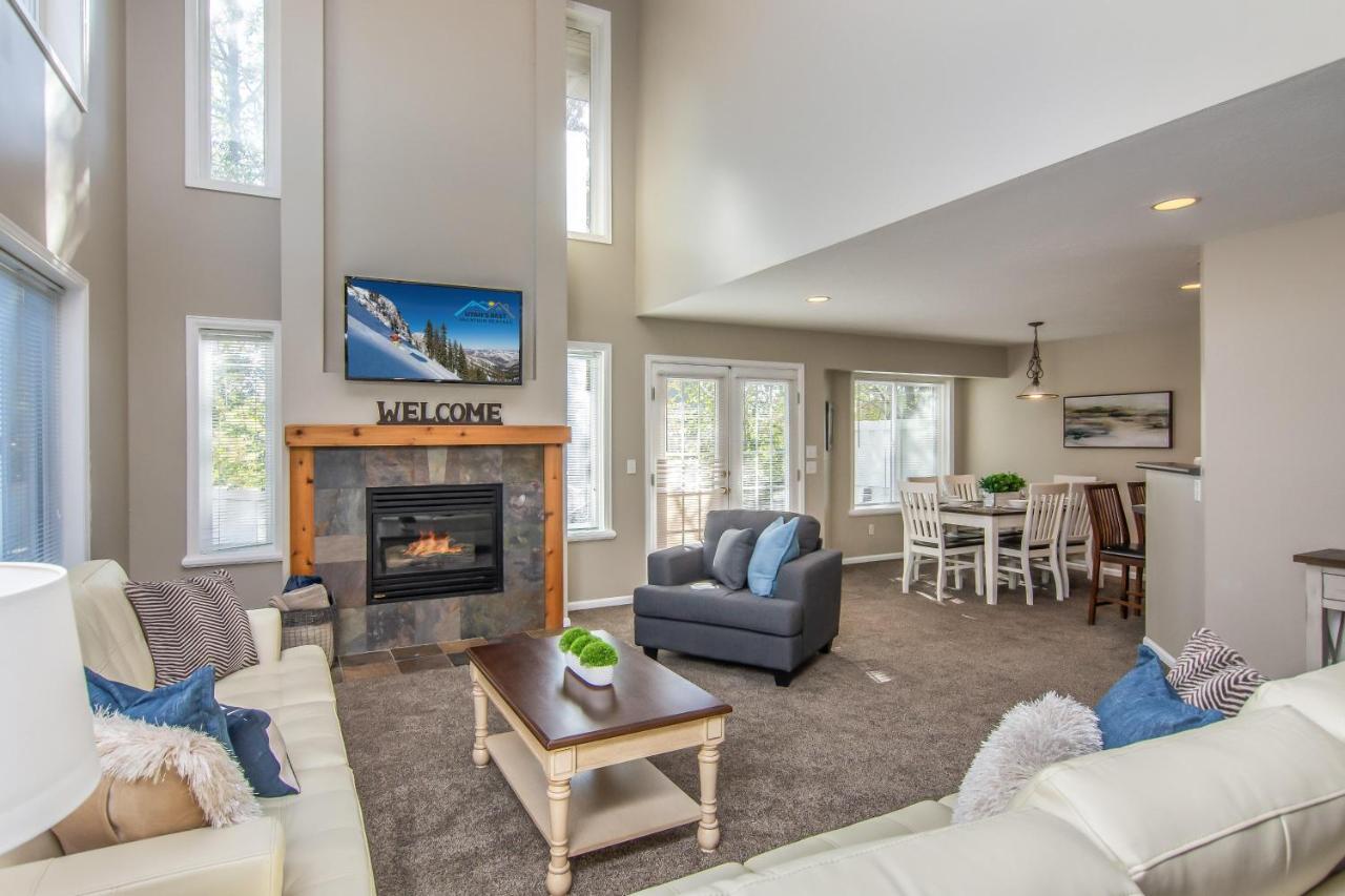 Union Meadows in Salt Lake with Private Hot Tub and Park — hotel in Midvale