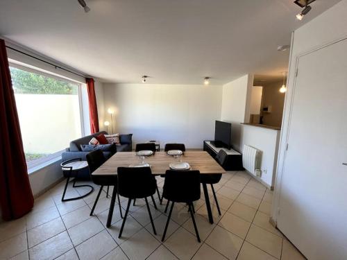 Auva SILS Maison 48 m2 A 5 minutes A pied de la plage — 4-Star Luxury Hotel in Saint-Aubin-Sur-Mer, France