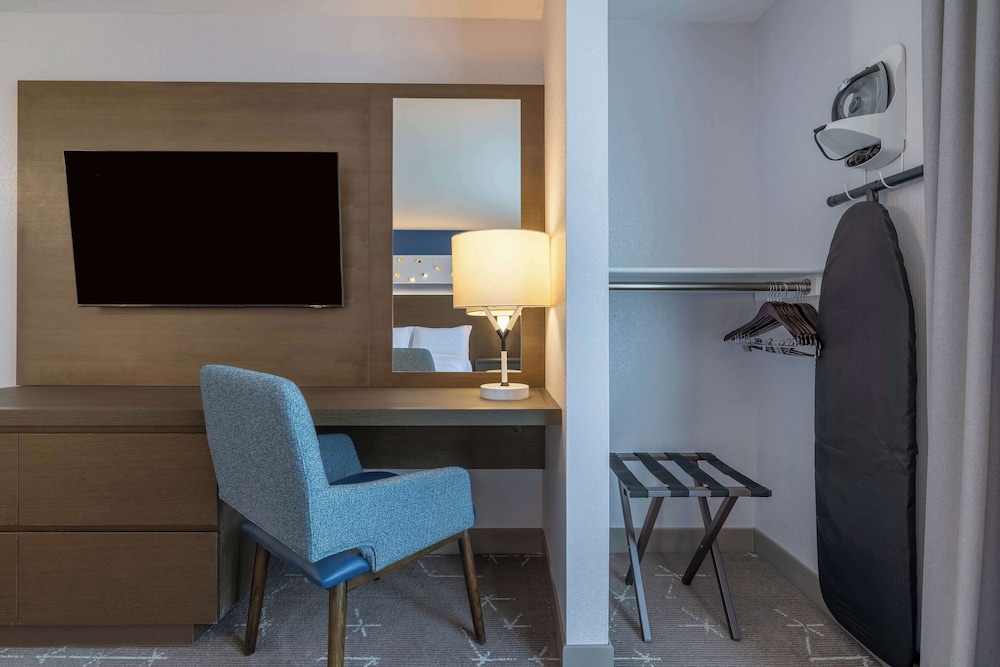 Embassy Suites by Hilton Tulsa I 44 - photo 20