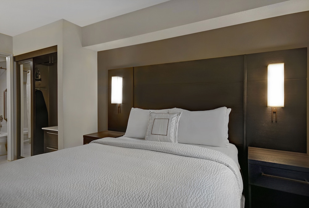 Residence Inn by Marriott Louisville Airport - photo 8