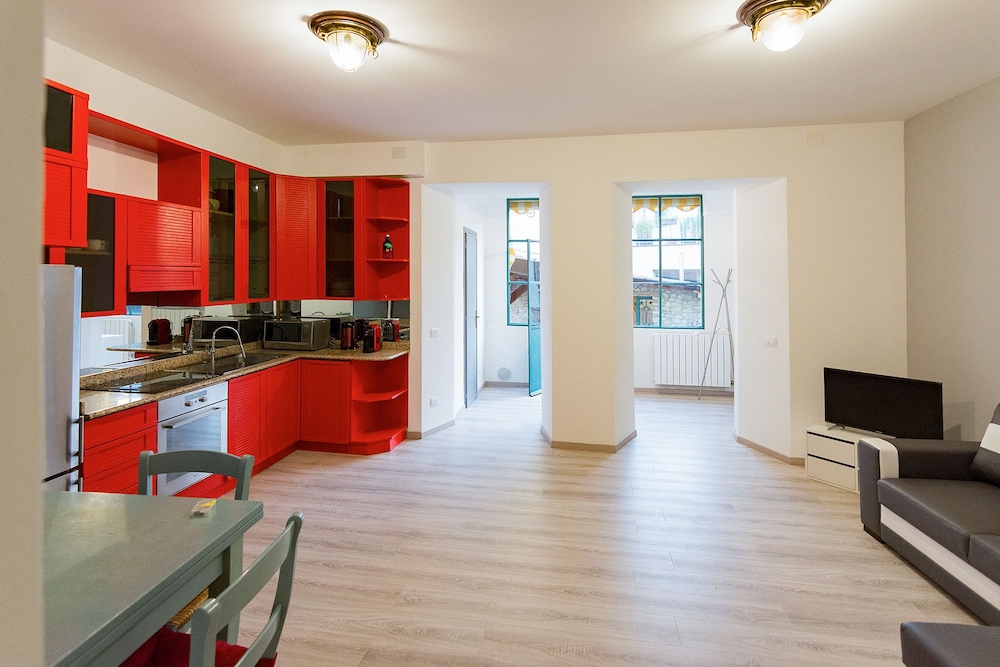 La Casa nel Borgo — 4-Star Luxury Hotel in Bergamo, Italy