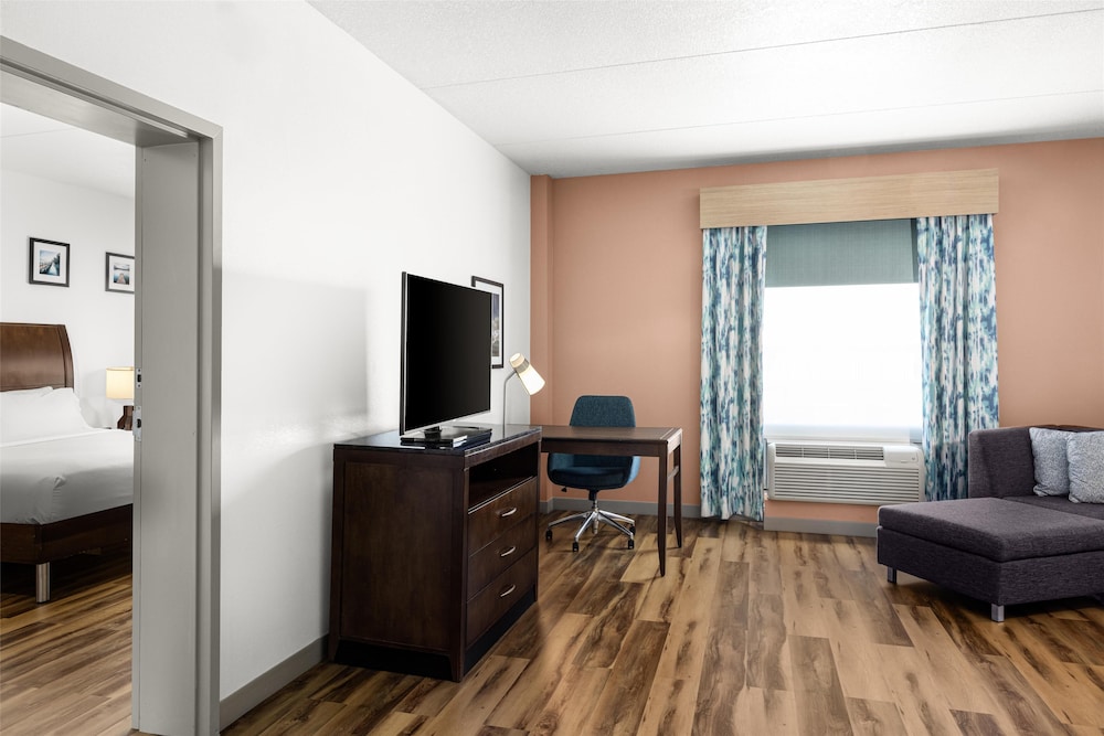Hilton Garden Inn Pascagoula - photo 15