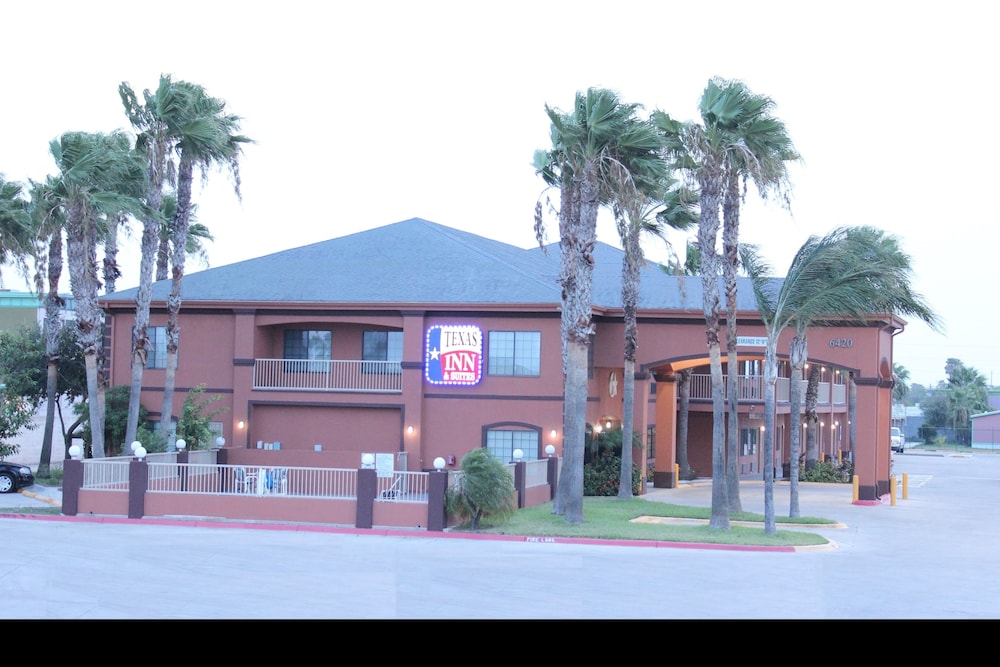 Texas Inn and Suites McAllen at La Plaza Mall and Airport - photo 35