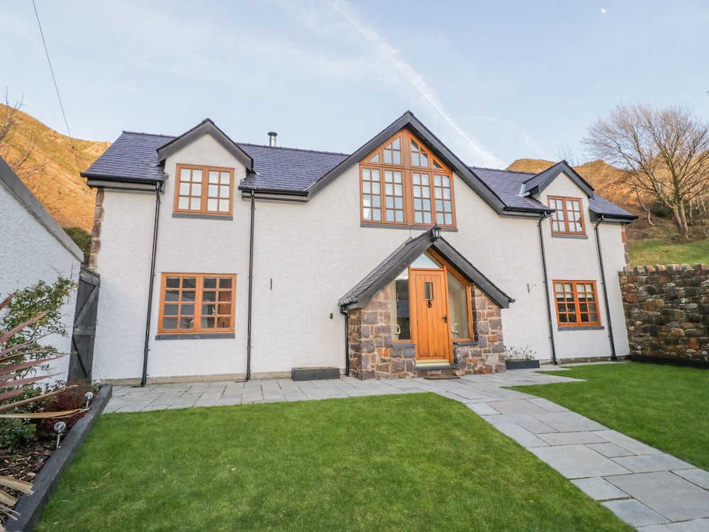 Bwthyn Carregwen in Penmaenmawr, United Kingdom