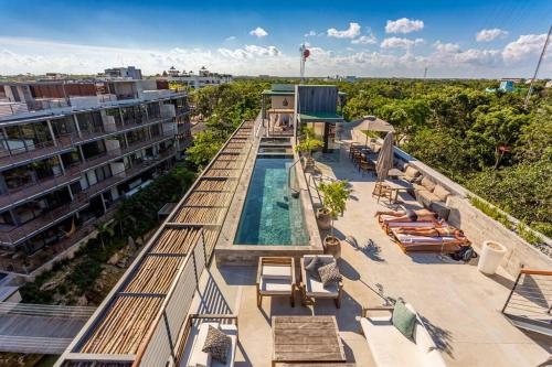 Luxury Loft Jacuzzi Gym Sauna Infinity Pool Jungle View — 4-Star Luxury Hotel in Tulum, Mexico