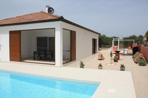 Mel's House — 4-Star Luxury Hotel in Benkovac, Croatia