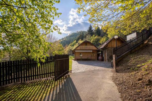 Hiška pod Rudnico 1 in Podcetrtek, Slovenia