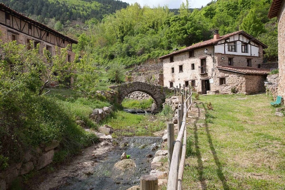 Posada de Urreci in Villanueva De Cameros, Spain