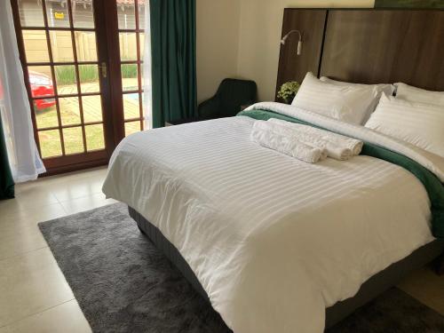 Edenvale corner — 4-Star Luxury Hotel in Edenvale, South Africa