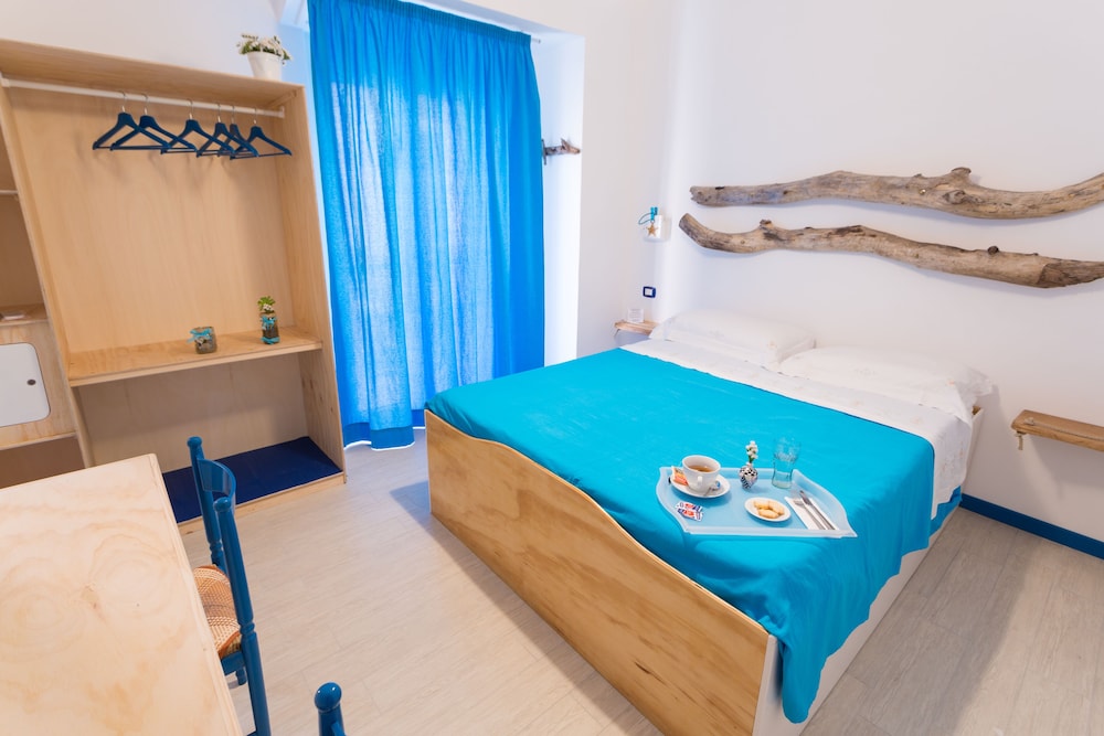 ControVento Rooms — 4-Star Luxury Hotel in Margherita Di Savoia, Italy