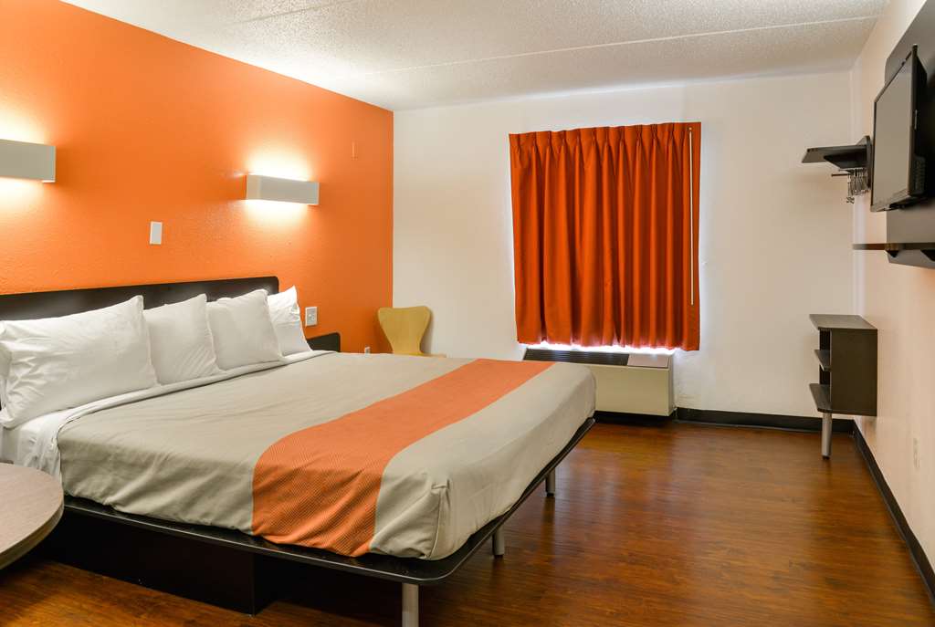 Motel 6 Toledo OH - photo 14