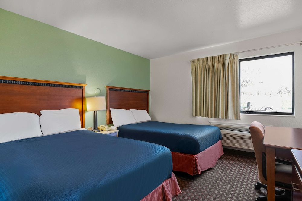 Americas Best Value Inn Lincoln Airport - photo 15