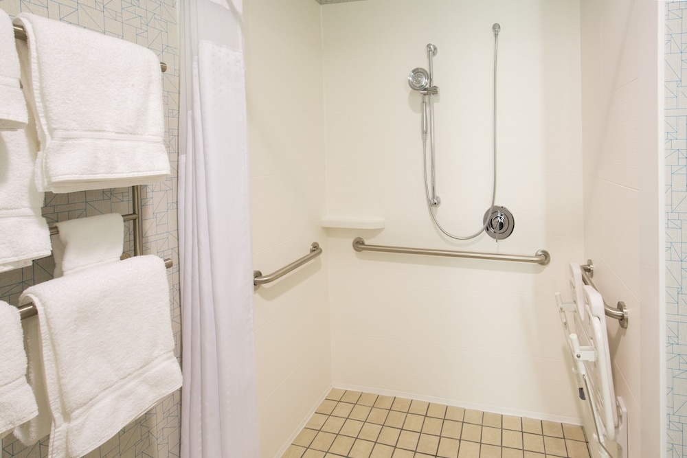 Holiday Inn Express & Suites Pahrump by IHG - photo 10