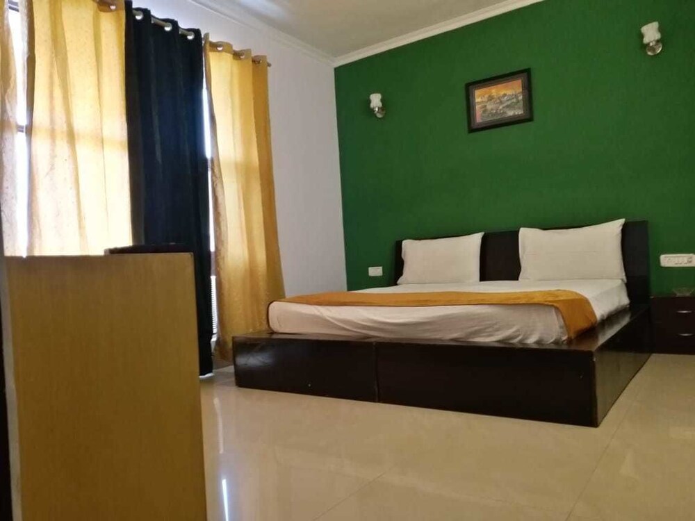 Ambrosia Service Apartment