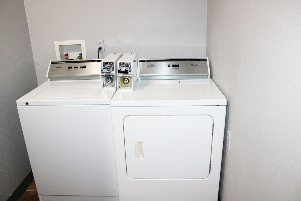 Greenstay Hotel and Suites St James - photo 15