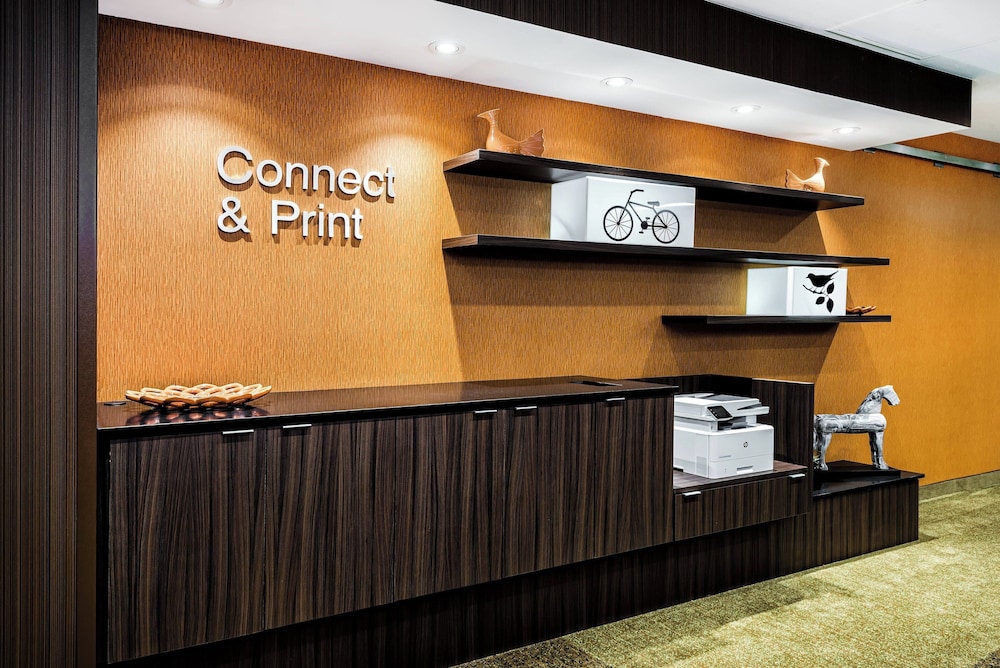 Fairfield Inn & Suites by Marriott Van Canton Area - photo 18