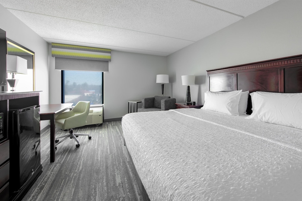 Hampton Inn Newport News Yorktown - photo 6