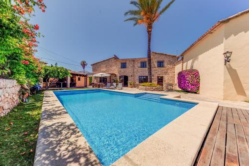 Villa Font Xica Gran by Sealand Villas — 4-Star Luxury Hotel in Port De Pollenca, Spain